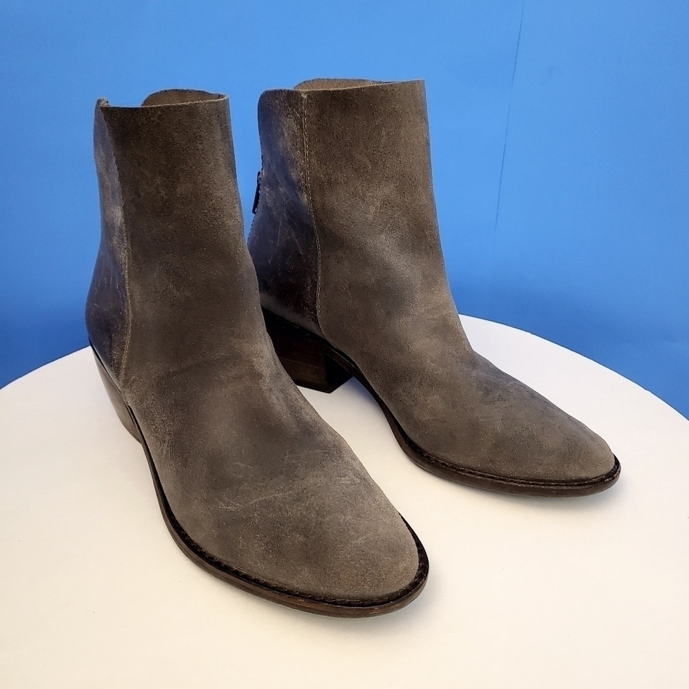 LUCKY BRAND Kaiya Distressed Leather and Suede Bootie Gray Women's 9.5M